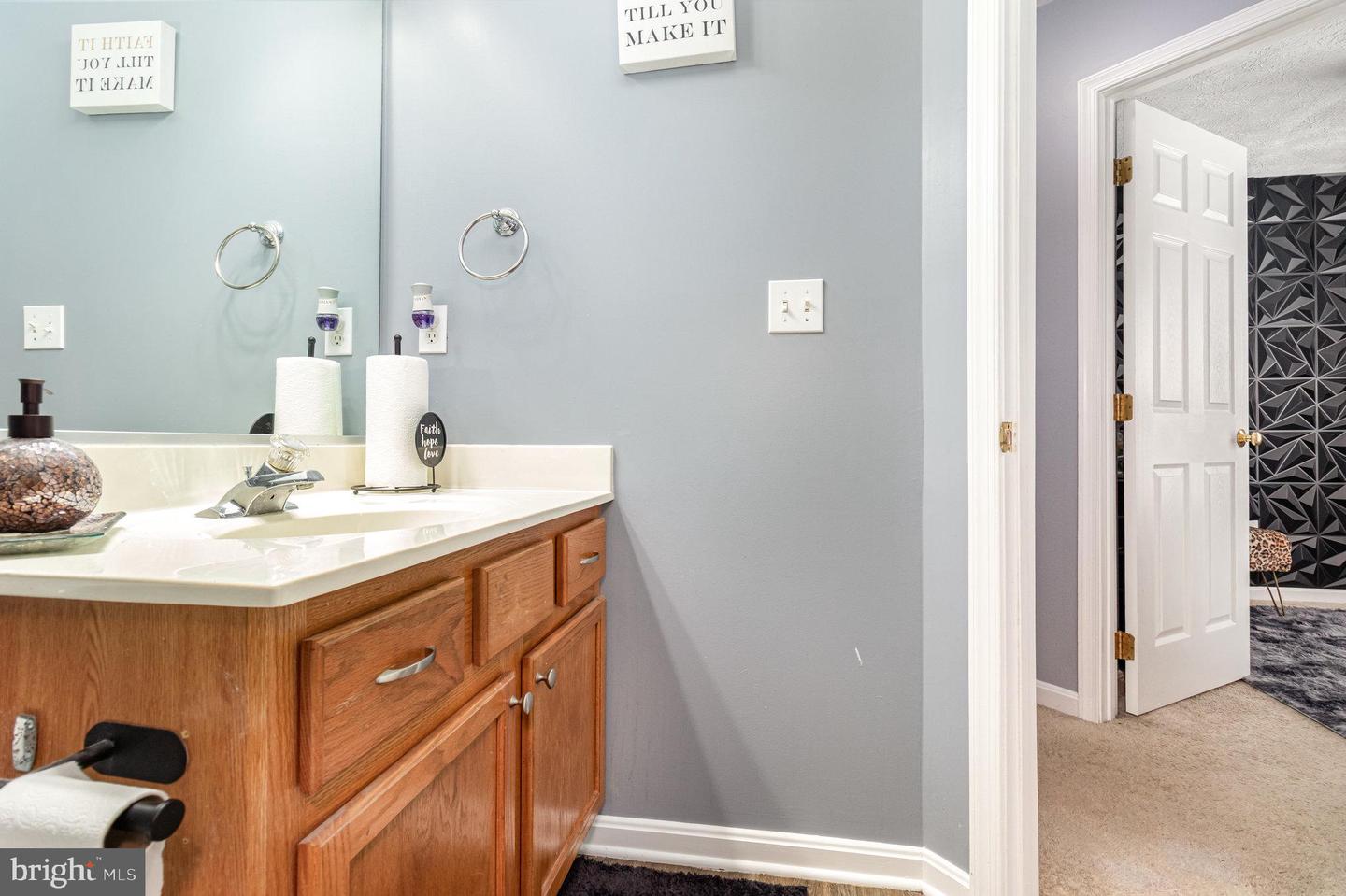 10602 Boxmeer Ct