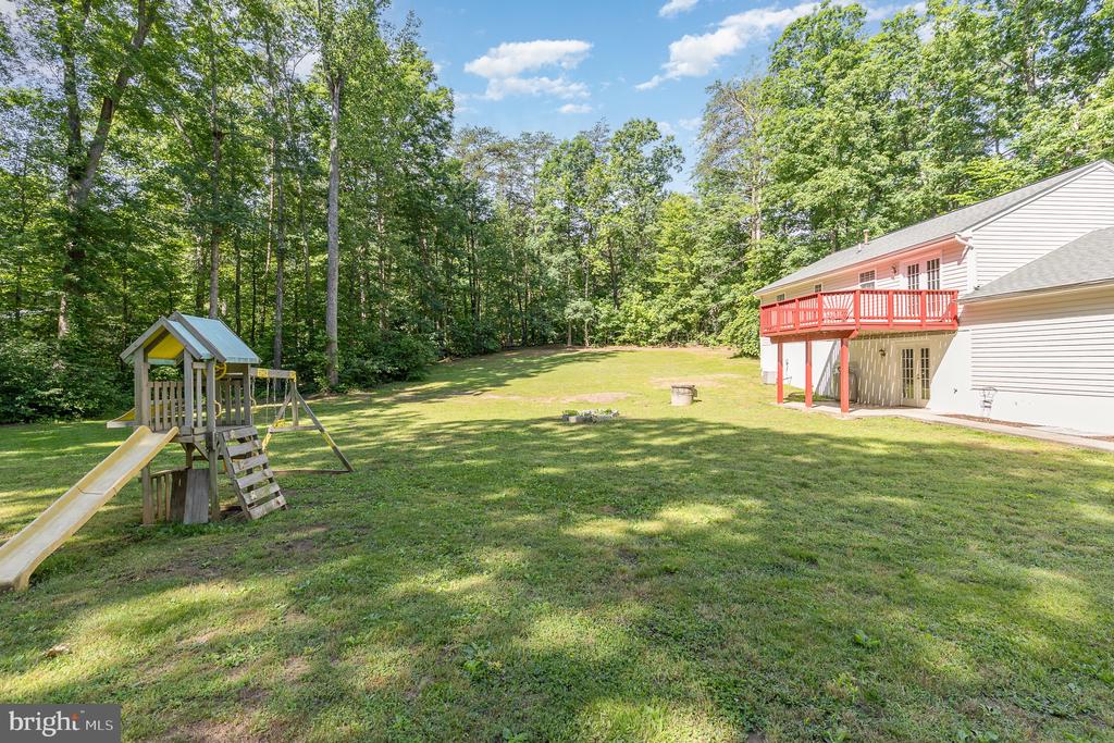 7001 Aspen Ln