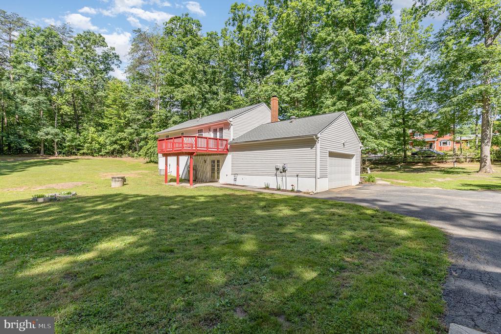 7001 Aspen Ln