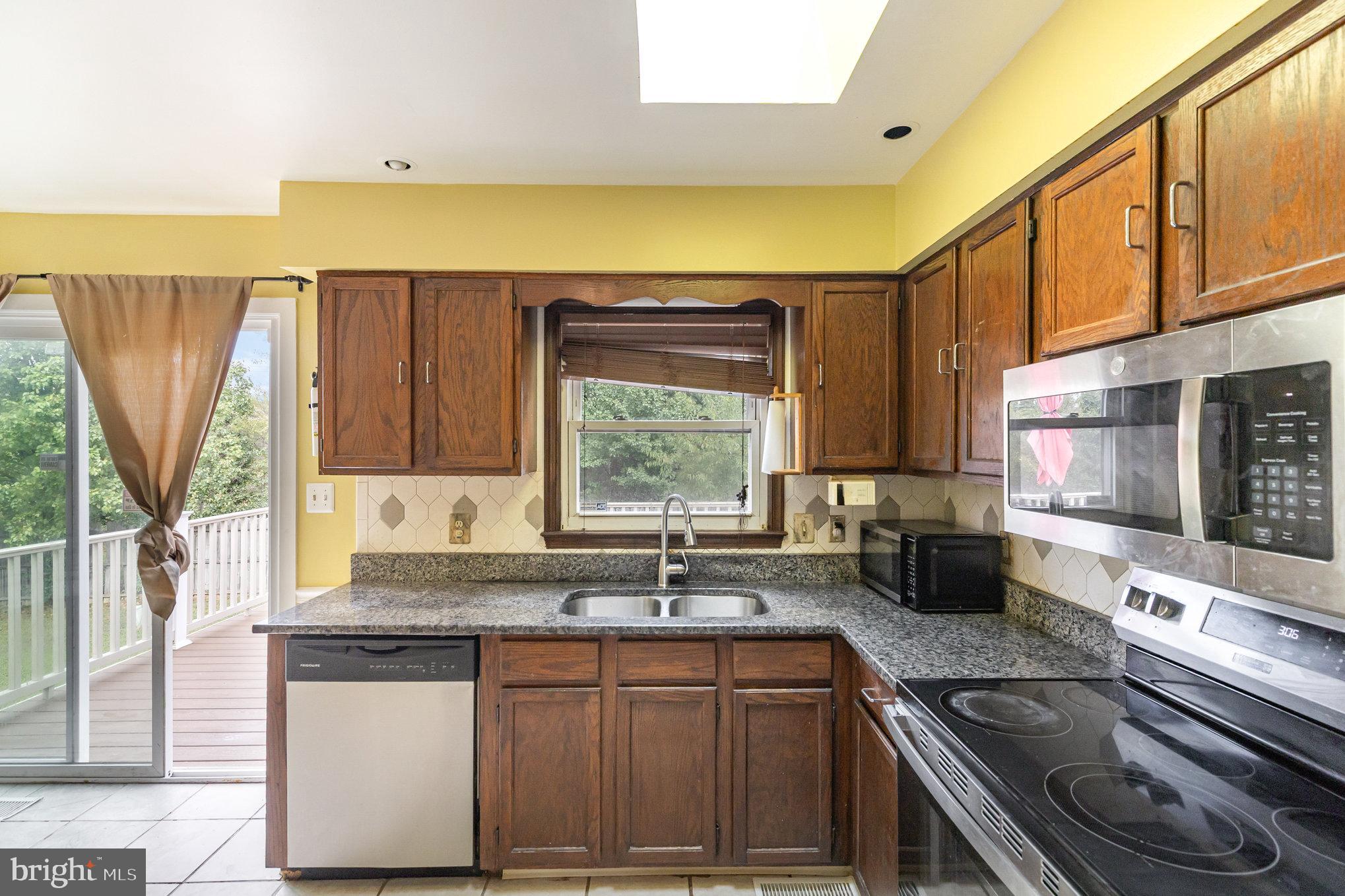 11241 OLD LEAVELLS ROAD