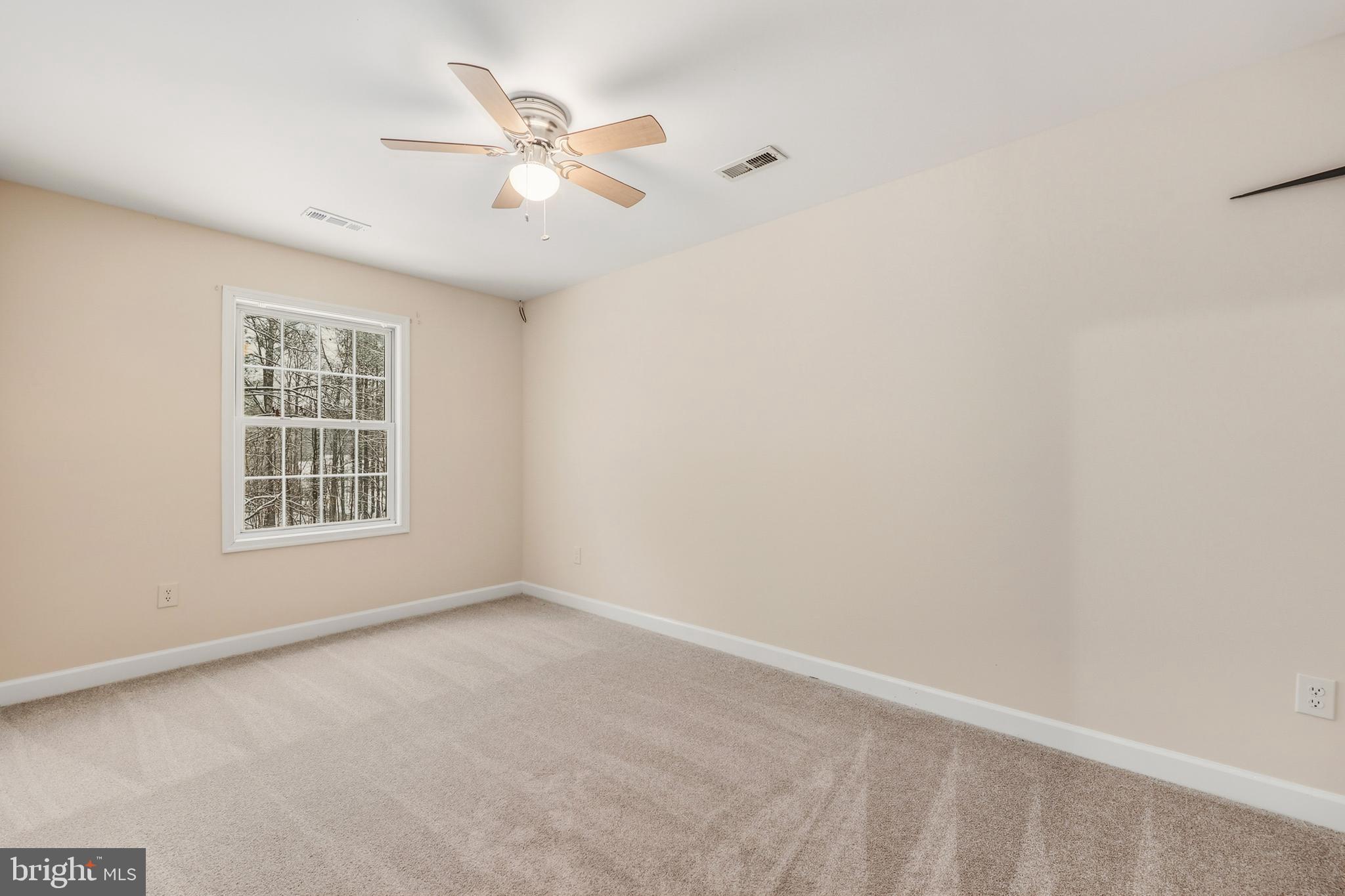 10305 TRACY LANE