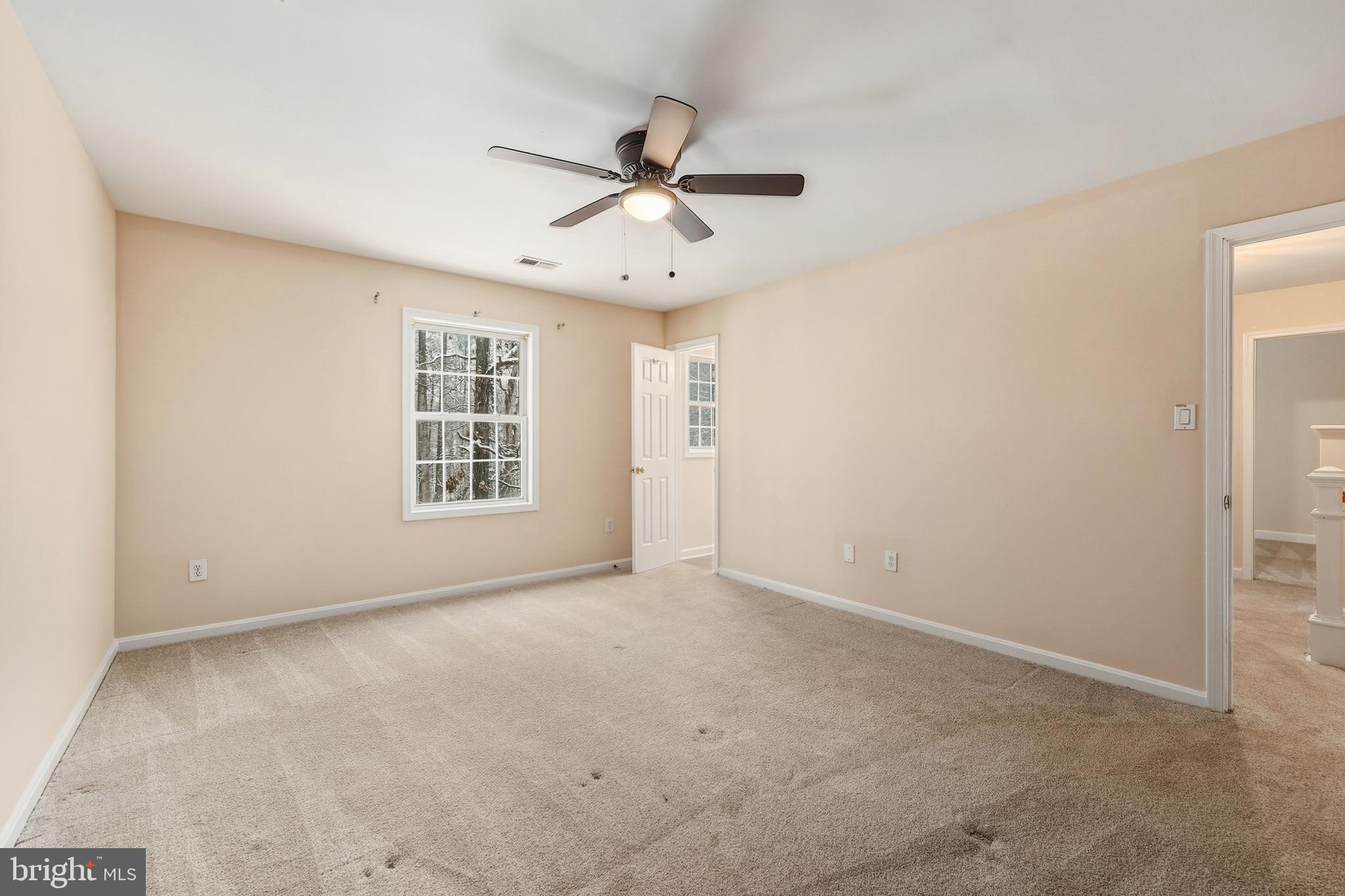 10305 TRACY LANE
