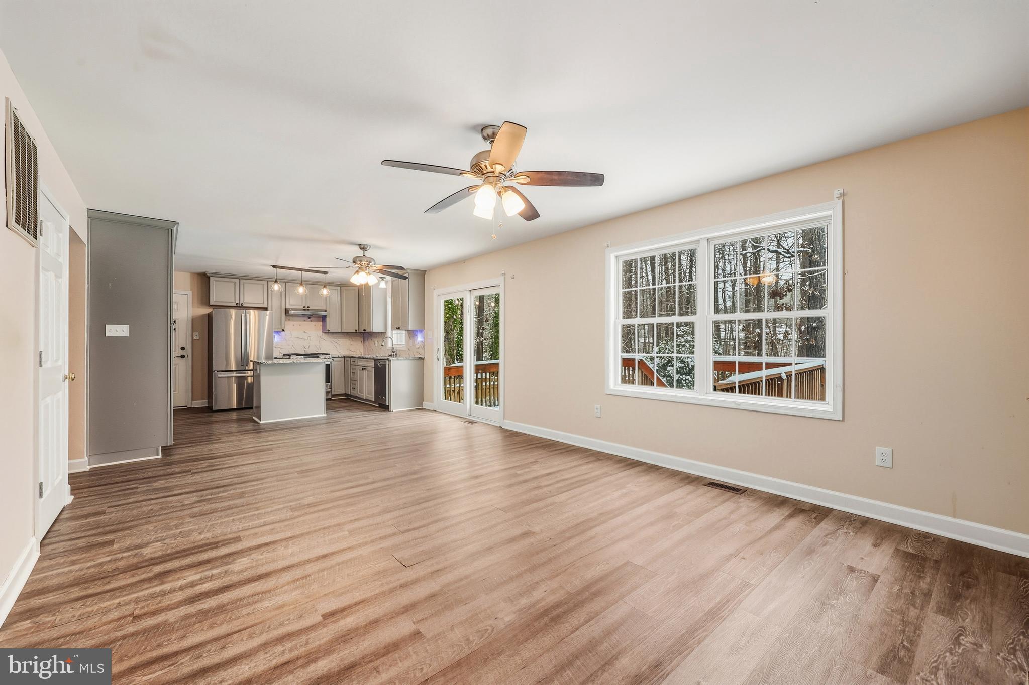 10305 TRACY LANE