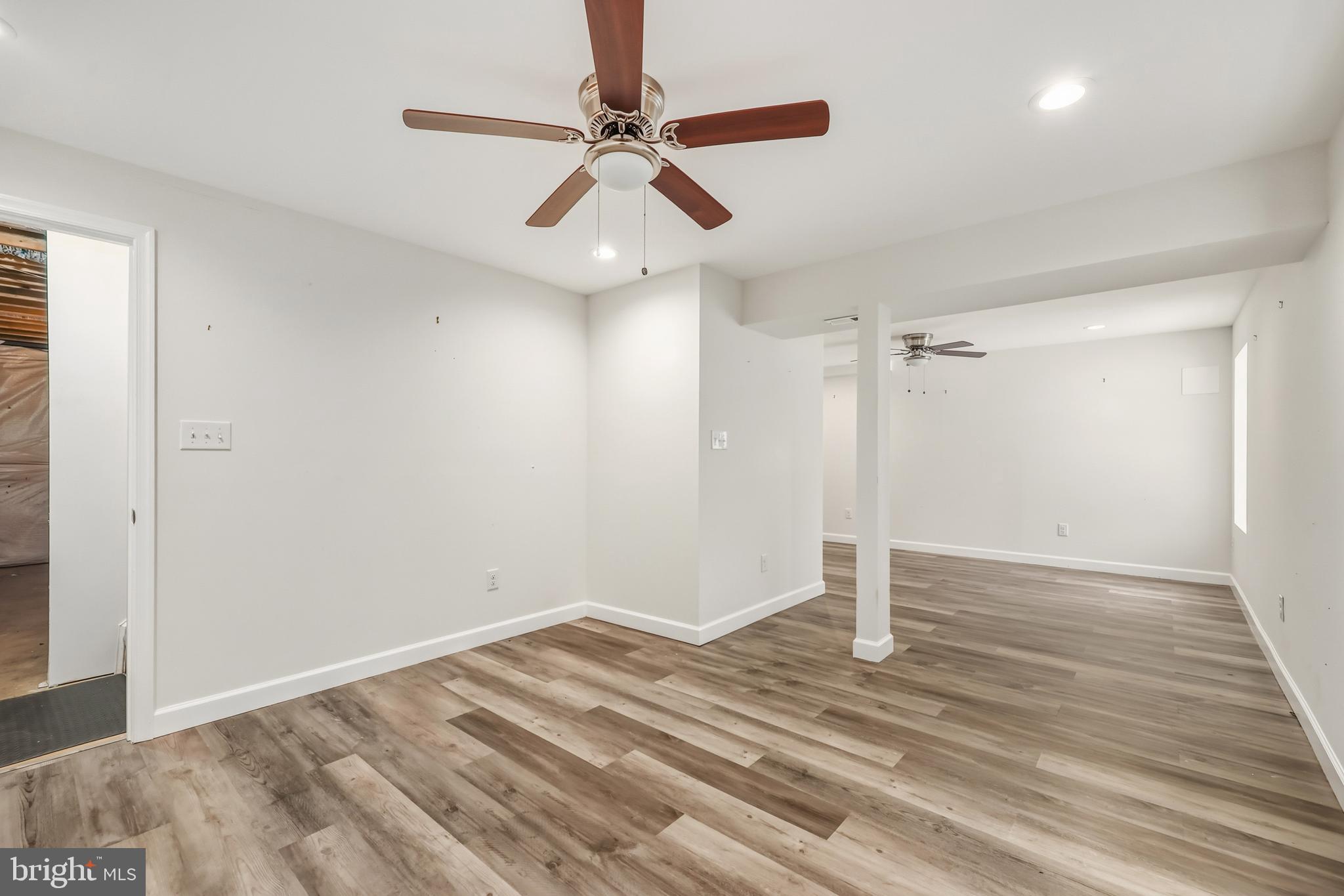 10305 TRACY LANE