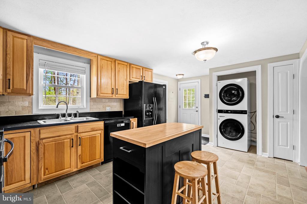 10400 LANDON LANE