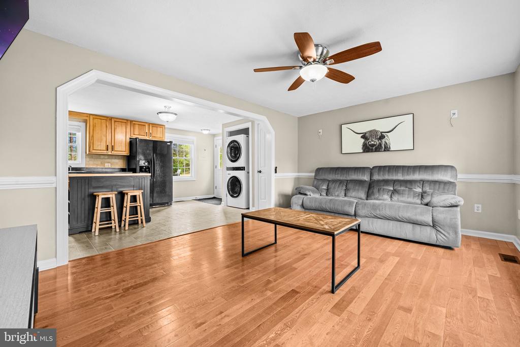 10400 LANDON LANE