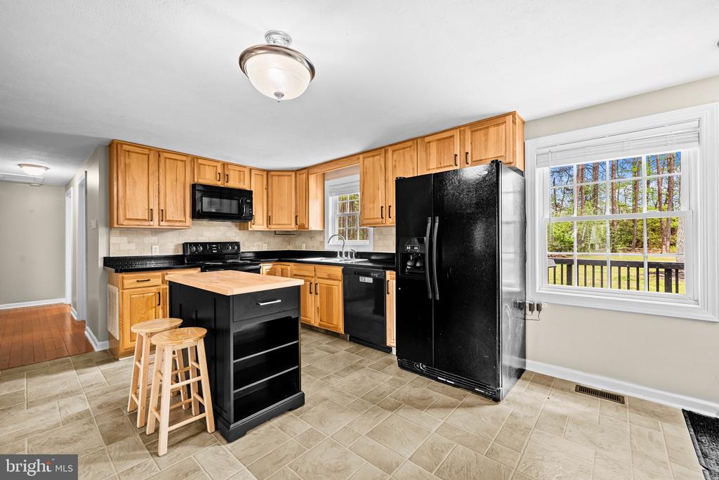 10400 LANDON LANE