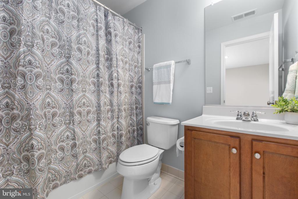 6016 E GREENBRIER RIVER ROAD