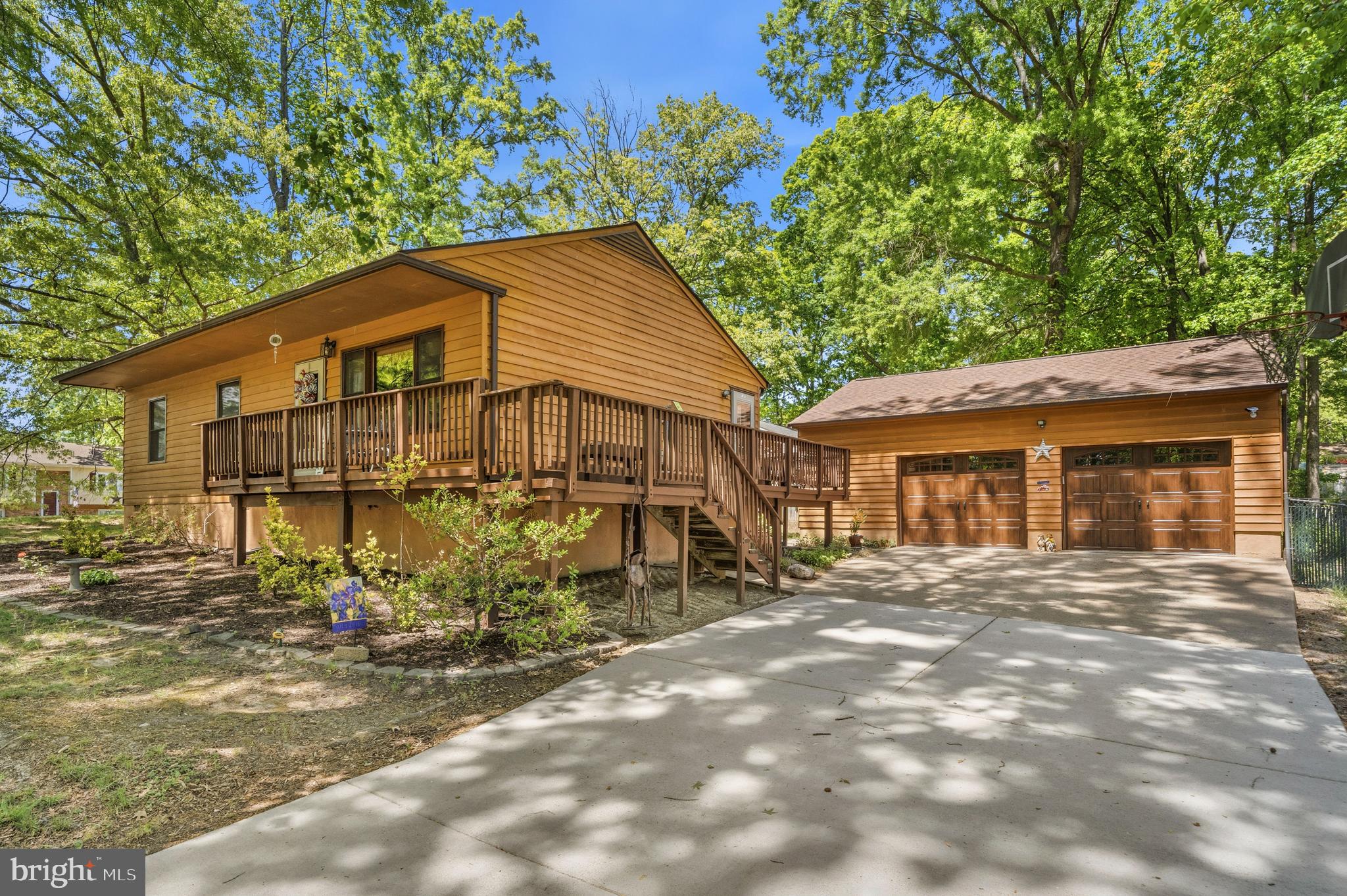 313 GREEN ARBOR DRIVE