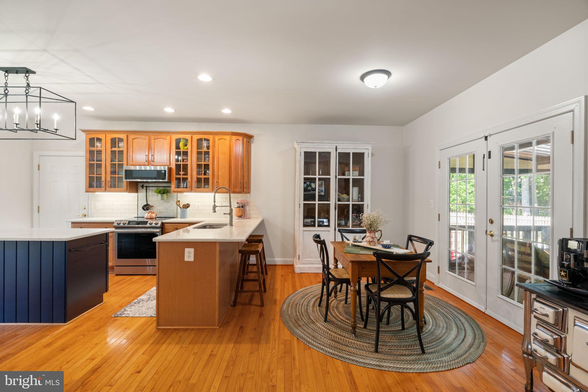 8801 GENERAL COUCHS COURT