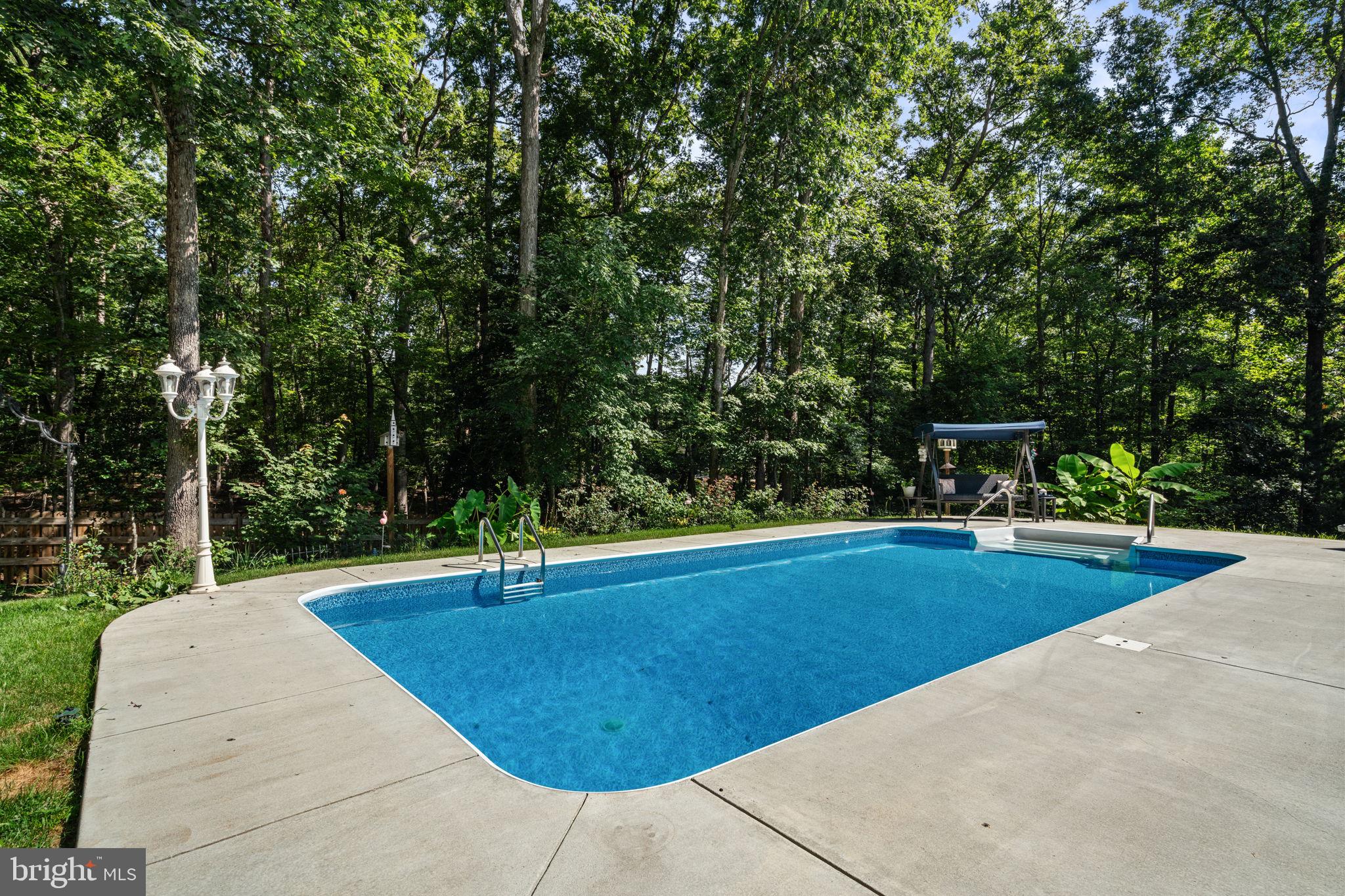 8801 GENERAL COUCHS COURT