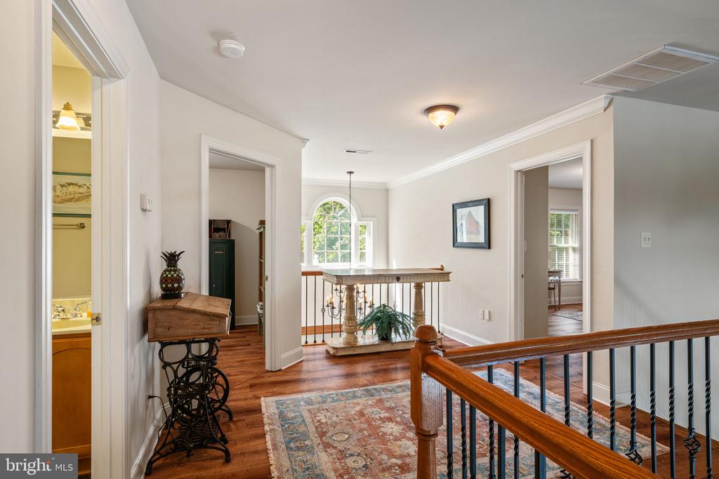 8801 GENERAL COUCHS COURT
