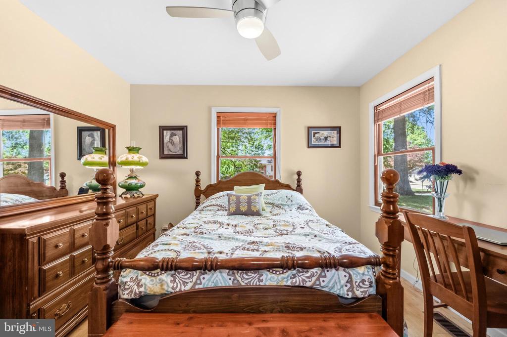 313 GREEN ARBOR DRIVE