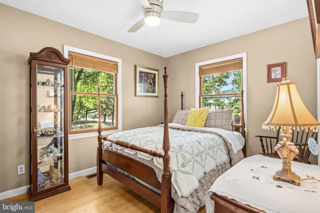 313 GREEN ARBOR DRIVE