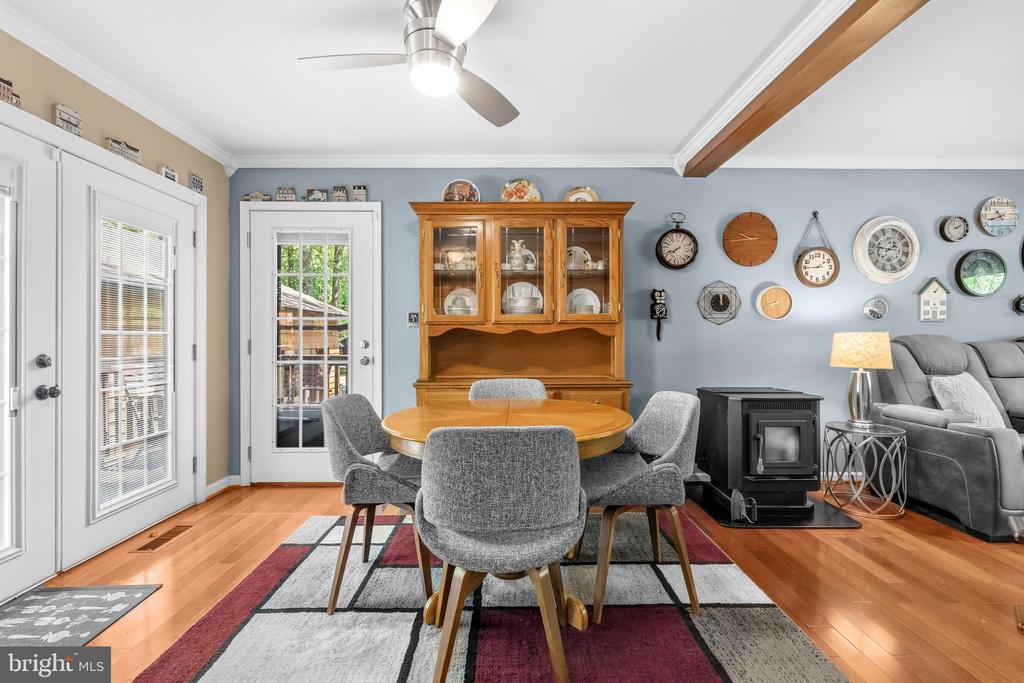 313 GREEN ARBOR DRIVE