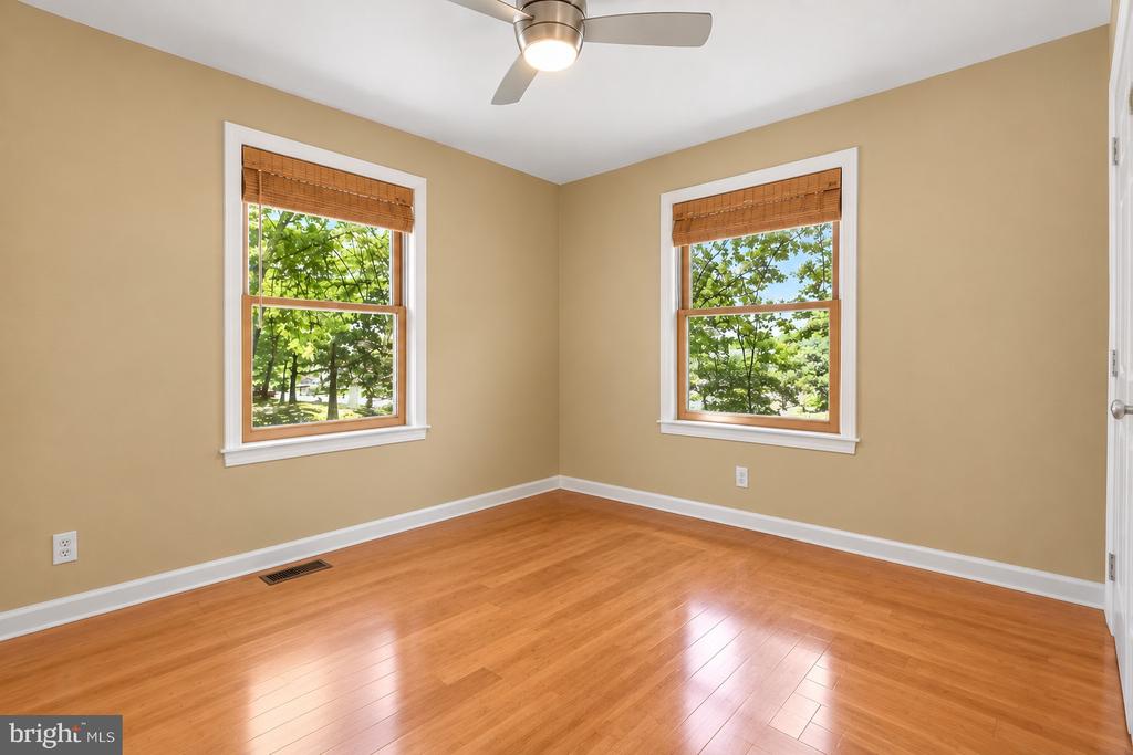 313 GREEN ARBOR DRIVE