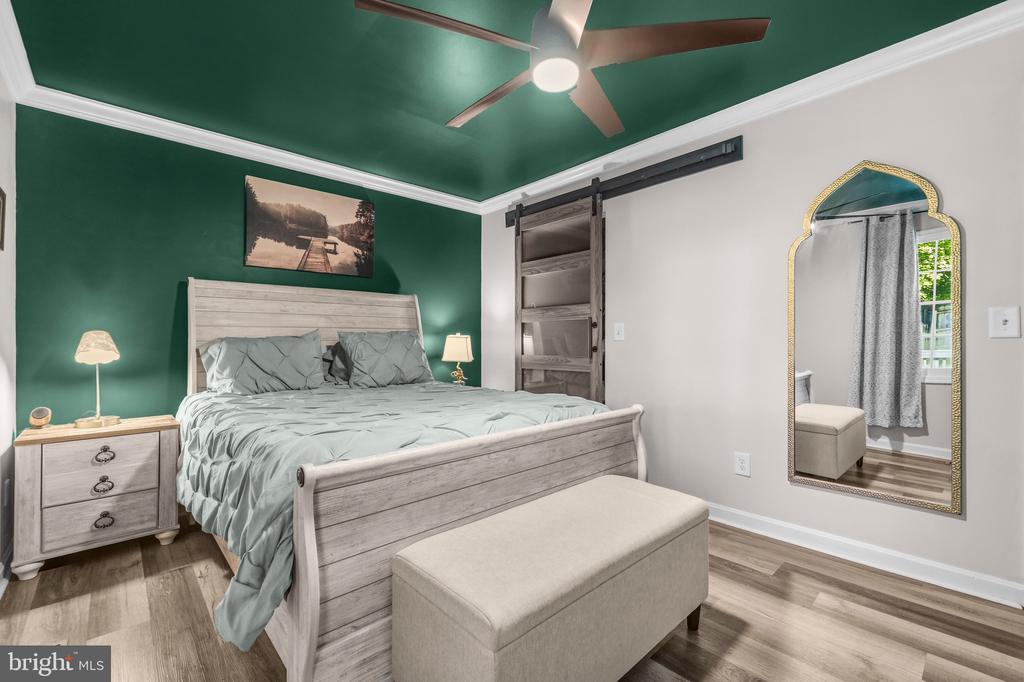 6810 ESTATE LANE