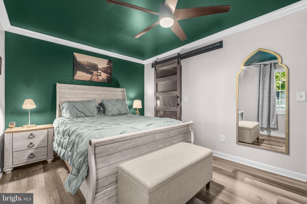 6810 ESTATE LANE