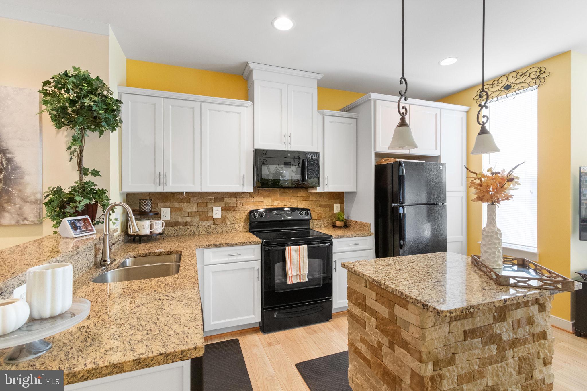 104 Shamrock Dr #13108