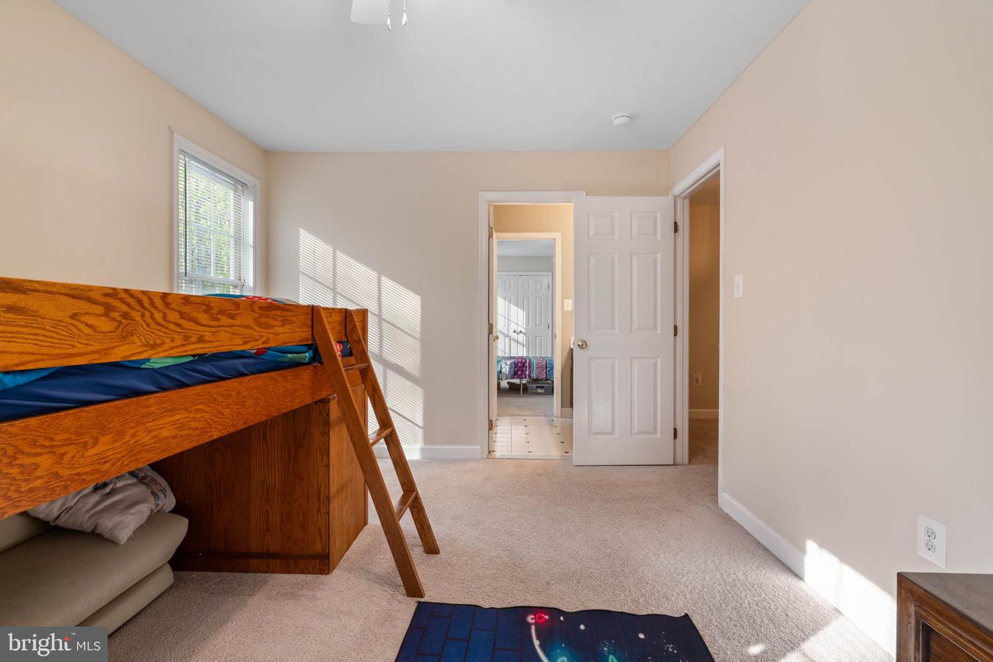 7 Aztec Dr