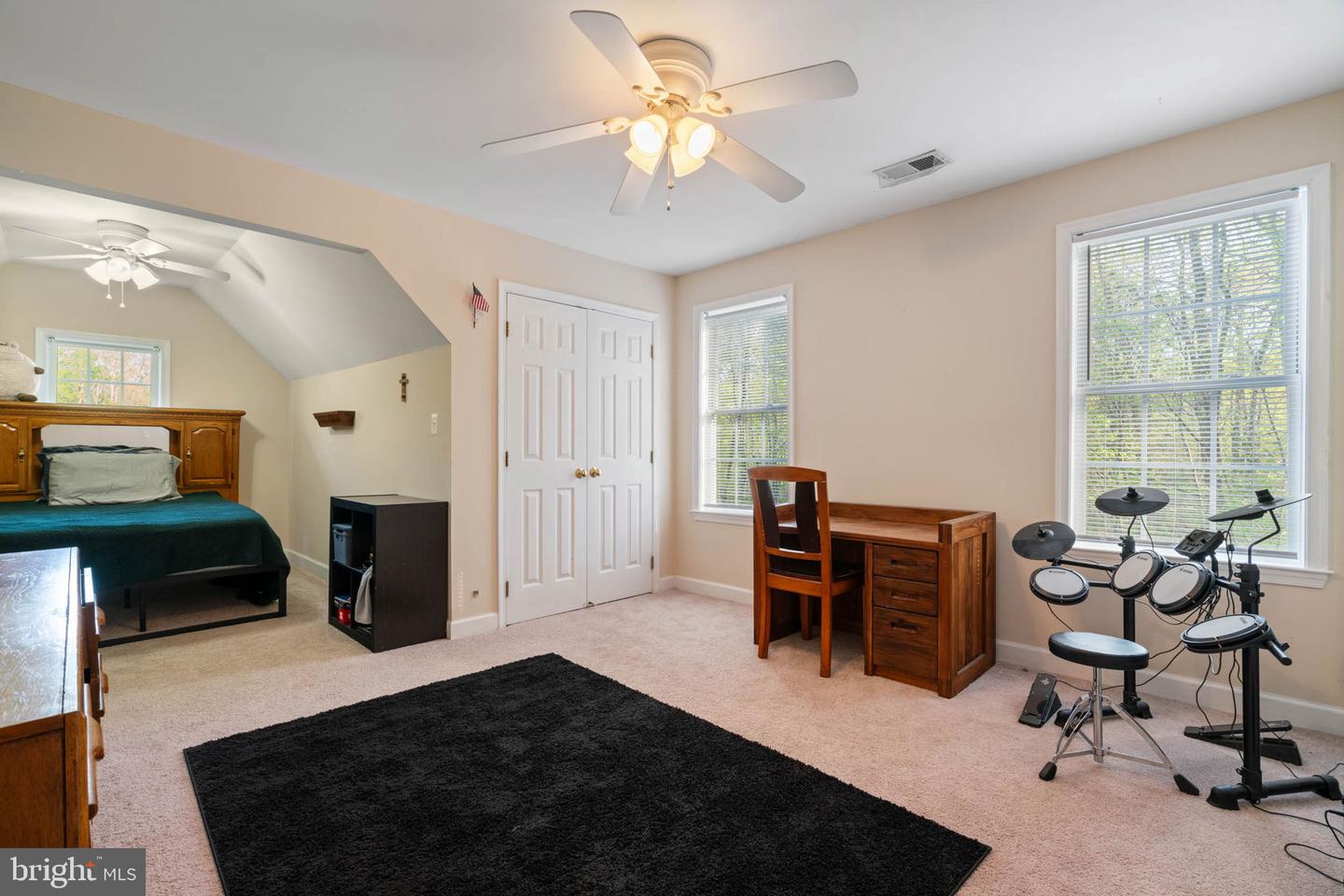 7 Aztec Dr