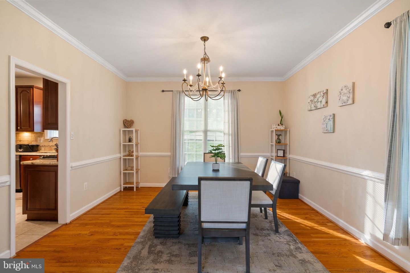 7 Aztec Dr