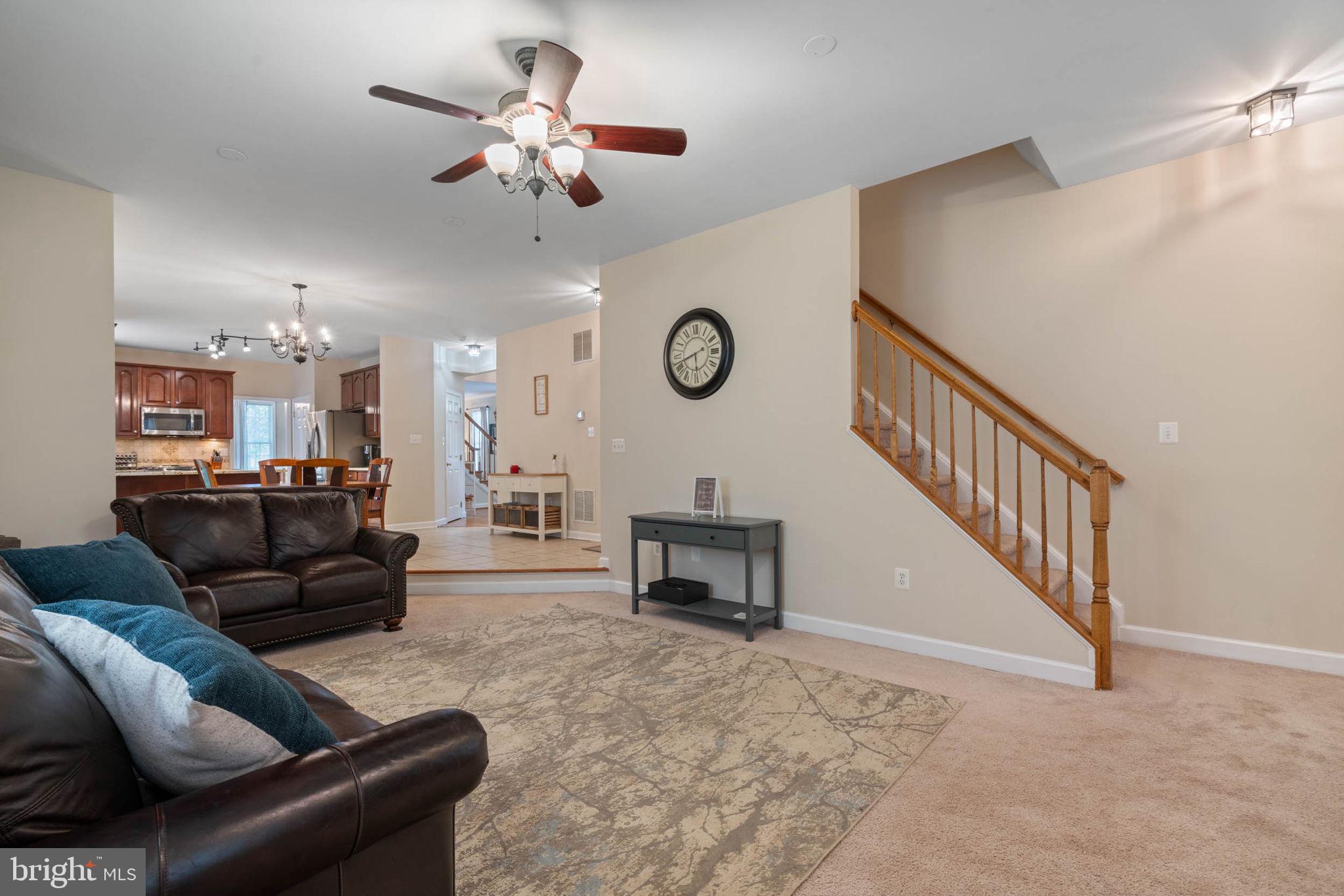 7 Aztec Dr