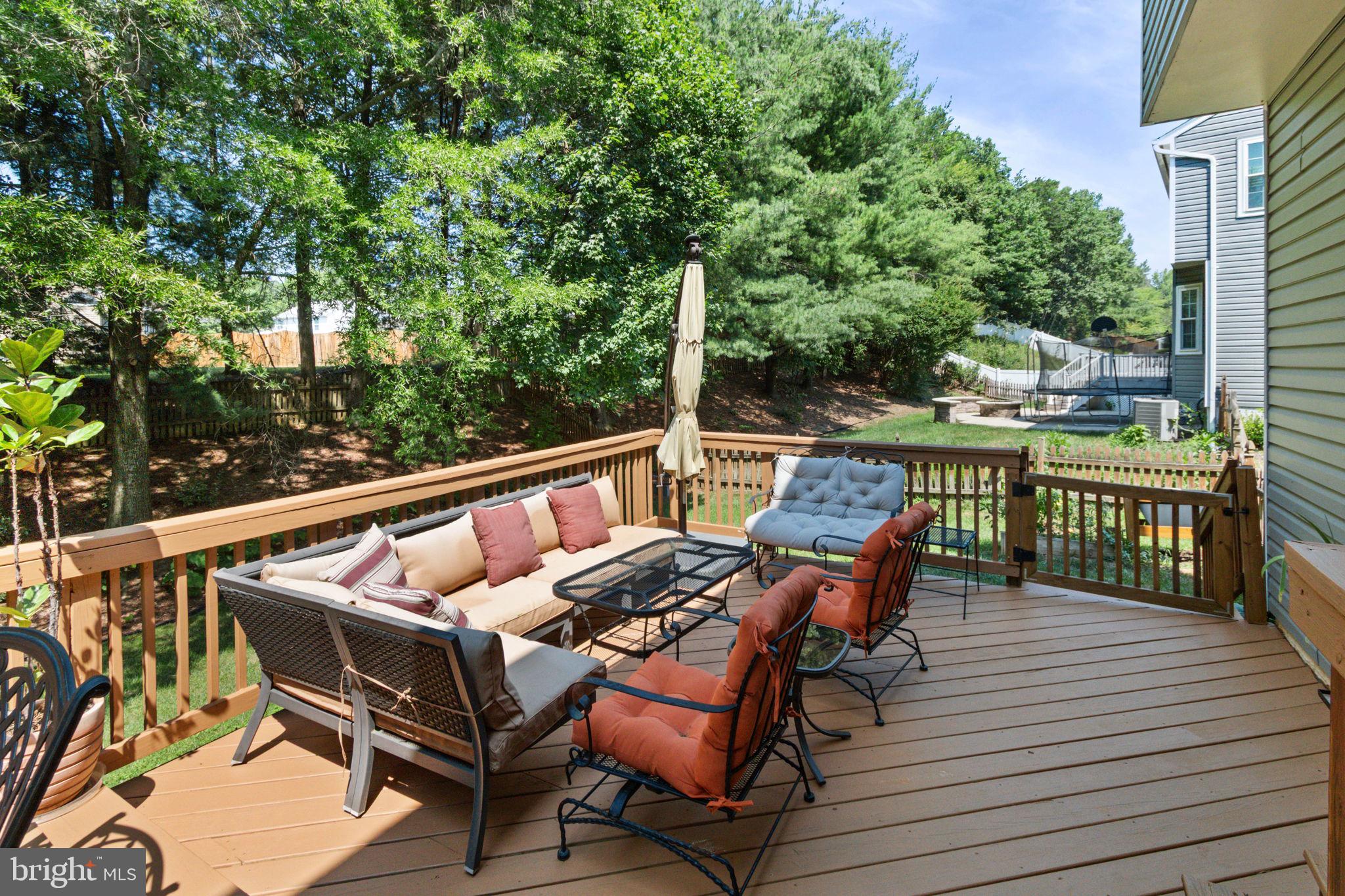 48 Blossom Wood Ct
