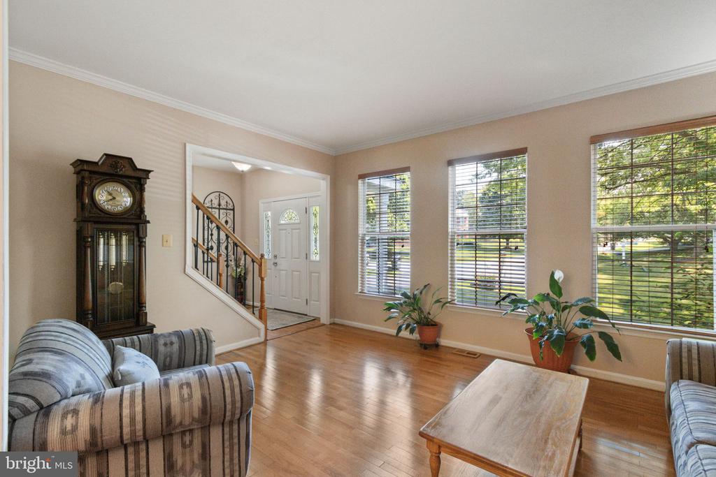48 Blossom Wood Ct