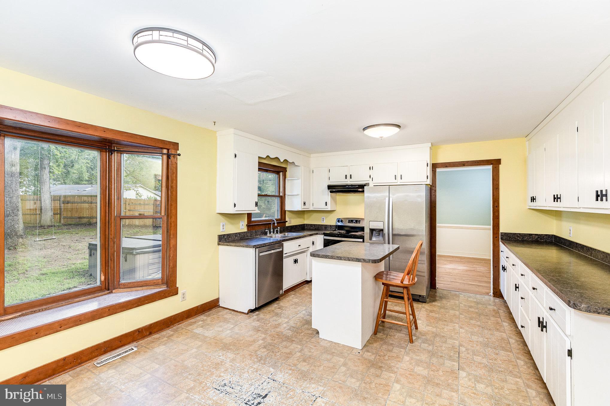 1032 ISABELLA DRIVE