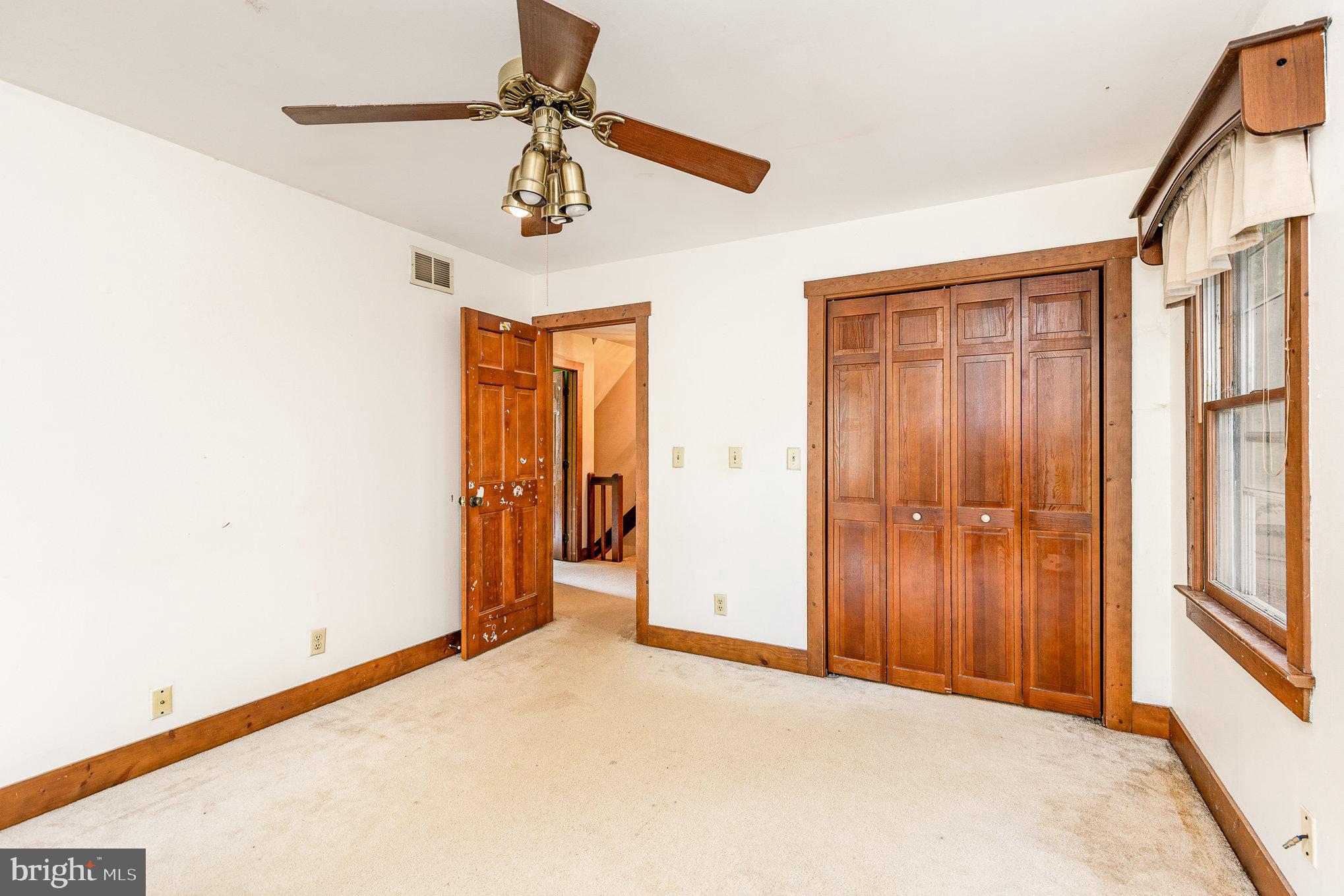 1032 ISABELLA DRIVE