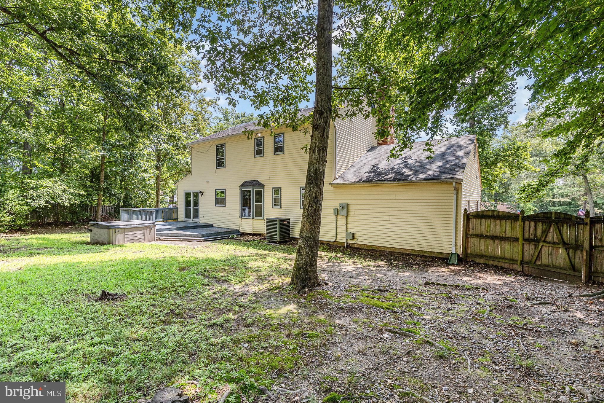 1032 ISABELLA DRIVE