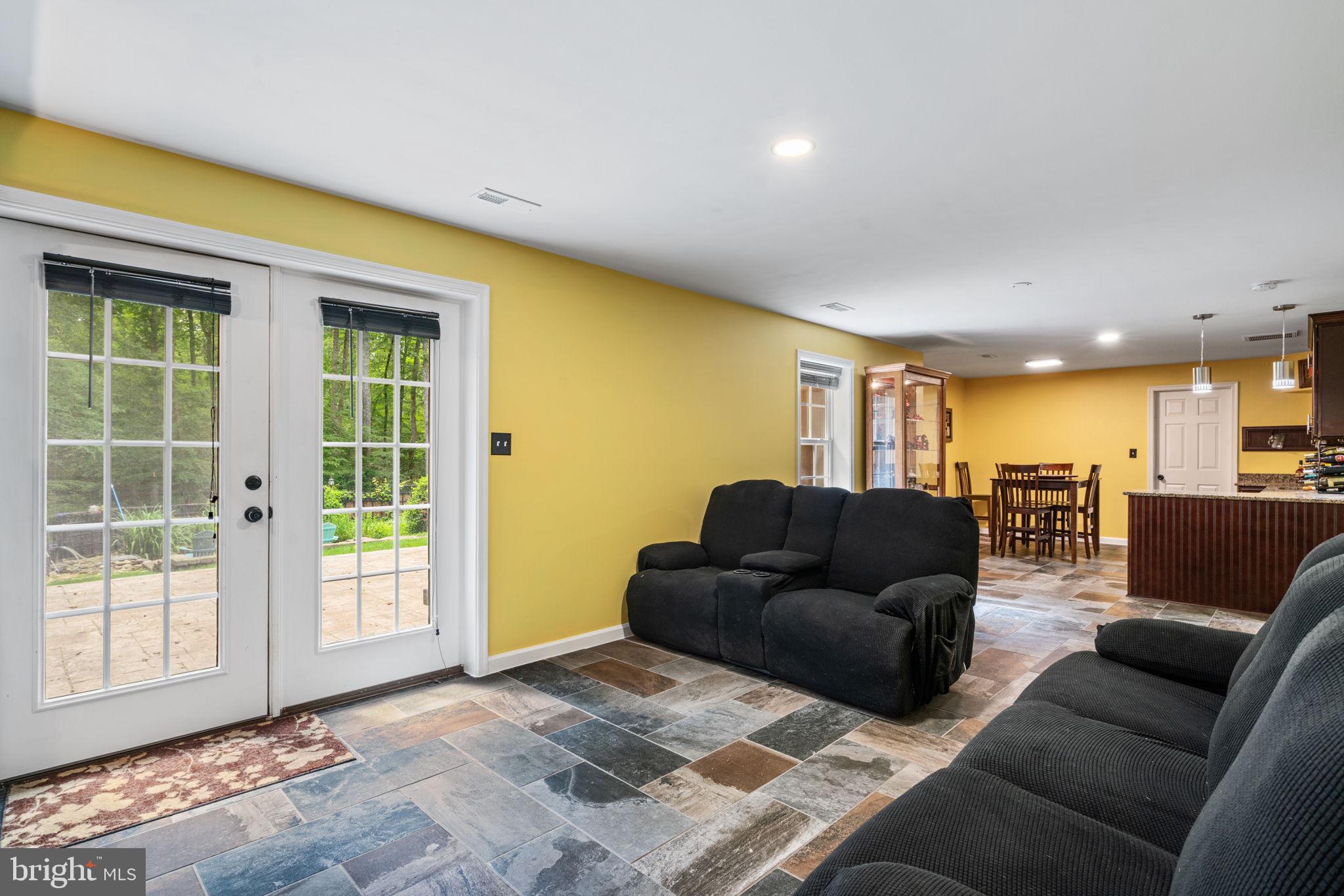 123 ARDEN LANE