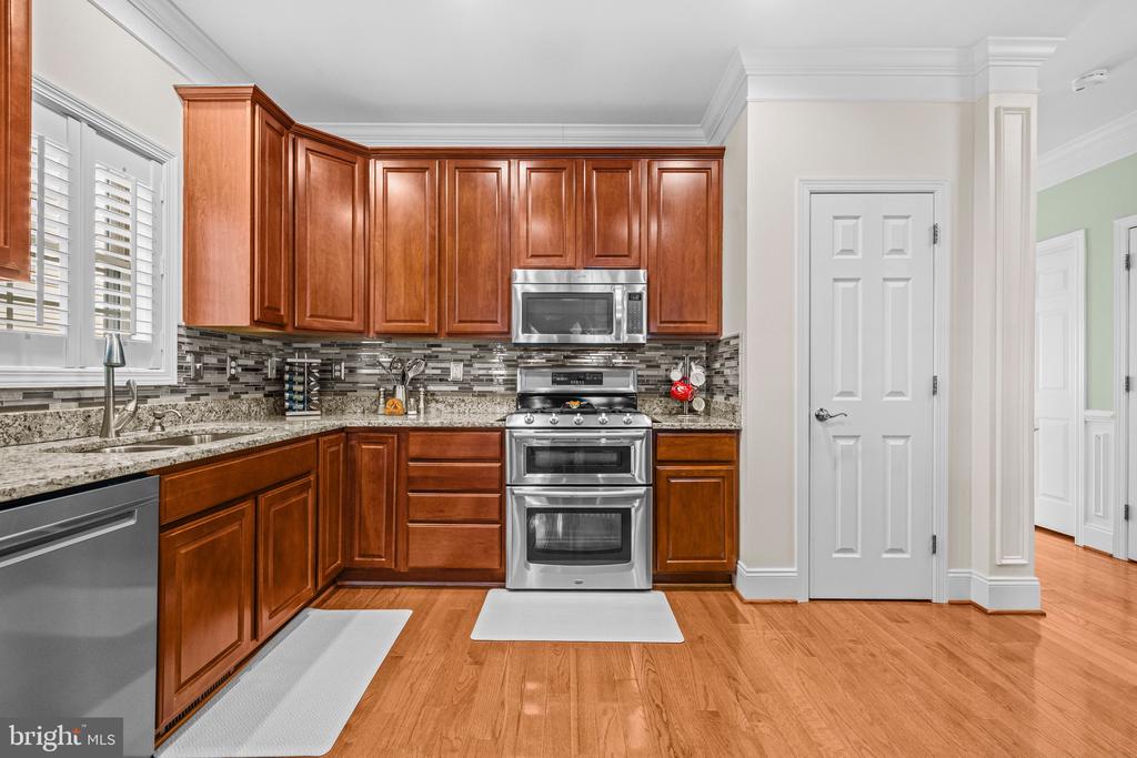 8 CARLSBAD DRIVE