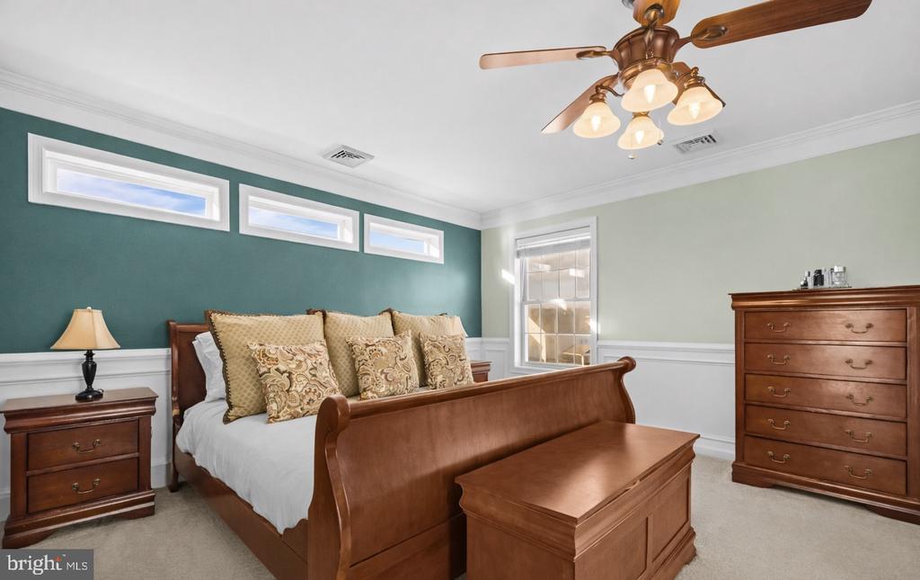 8 CARLSBAD DRIVE