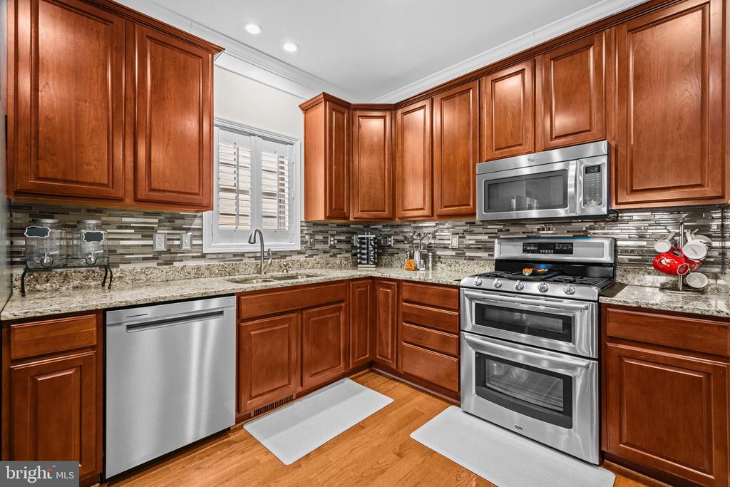 8 CARLSBAD DRIVE
