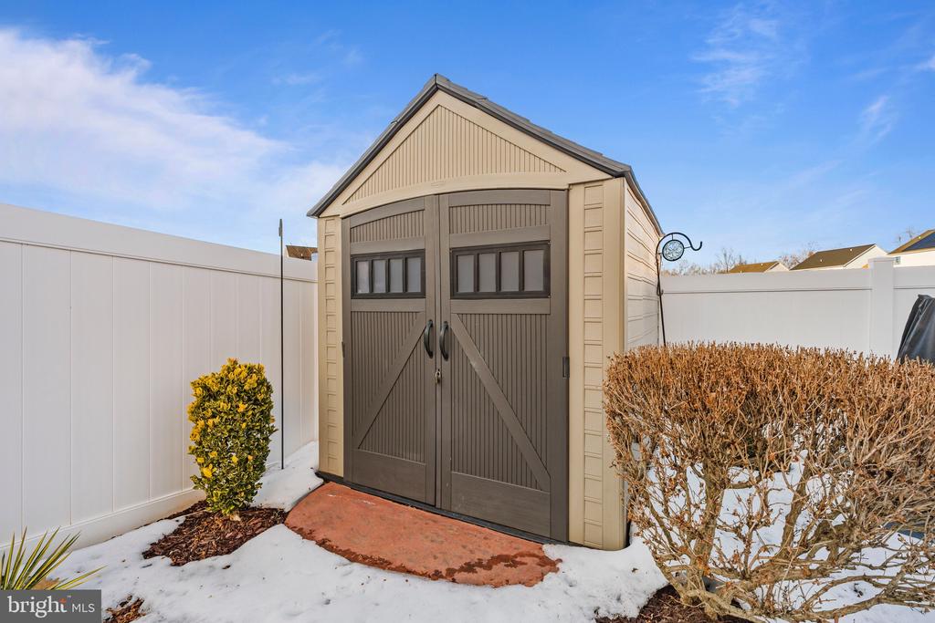 8 CARLSBAD DRIVE
