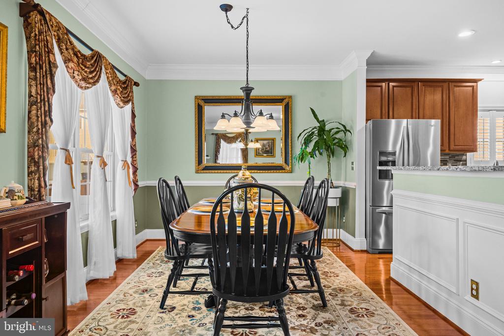 8 CARLSBAD DRIVE