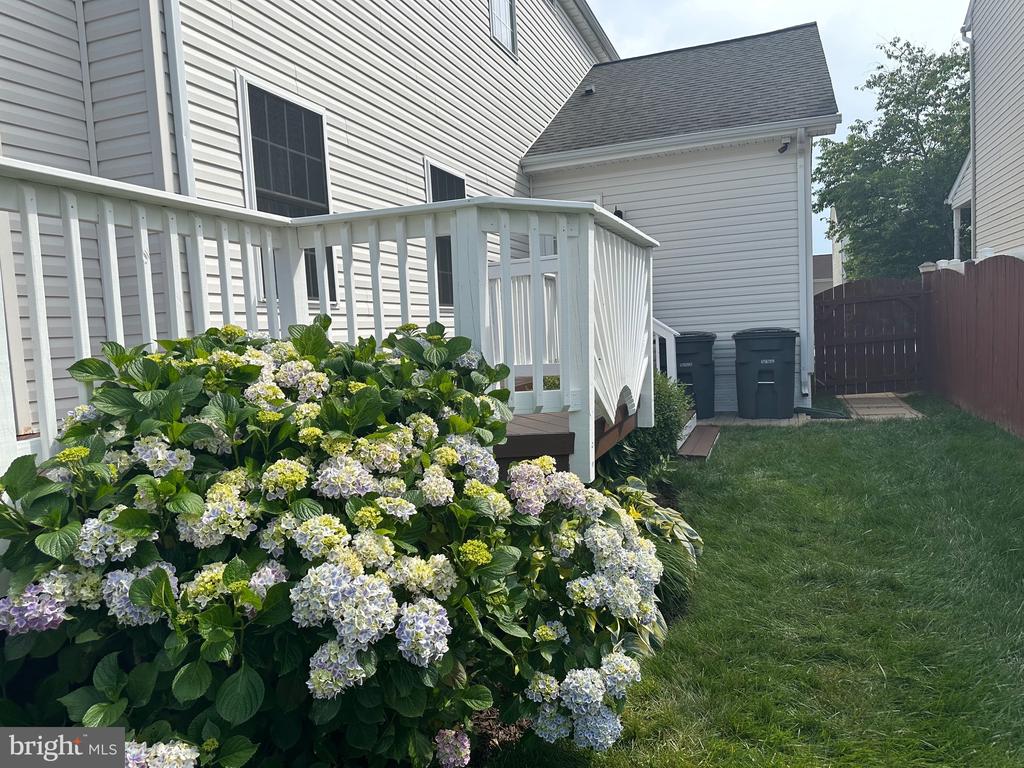 8 CARLSBAD DRIVE