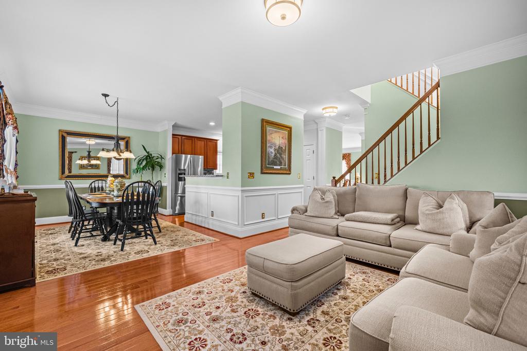 8 CARLSBAD DRIVE