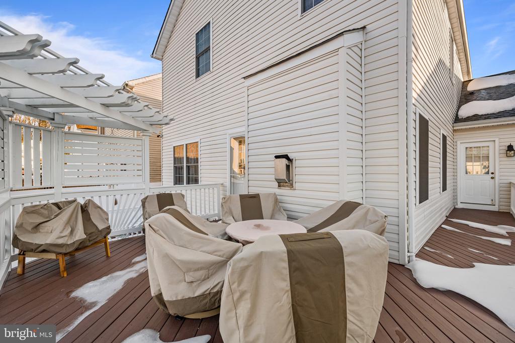 8 CARLSBAD DRIVE
