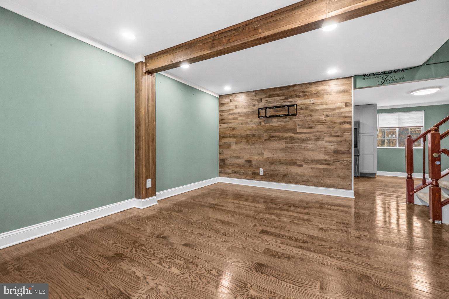 104 BARKSDALE PLACE