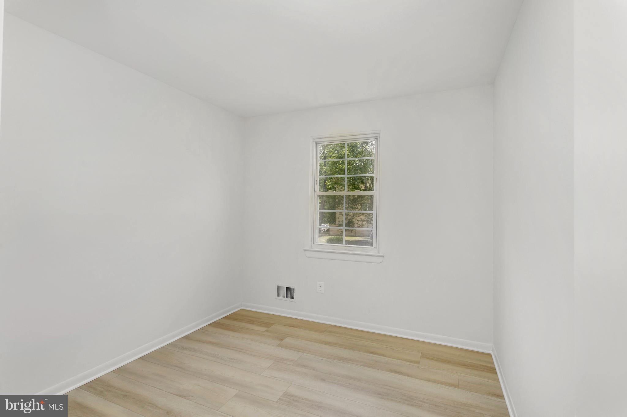 1132 JAMES MADISON CIRCLE