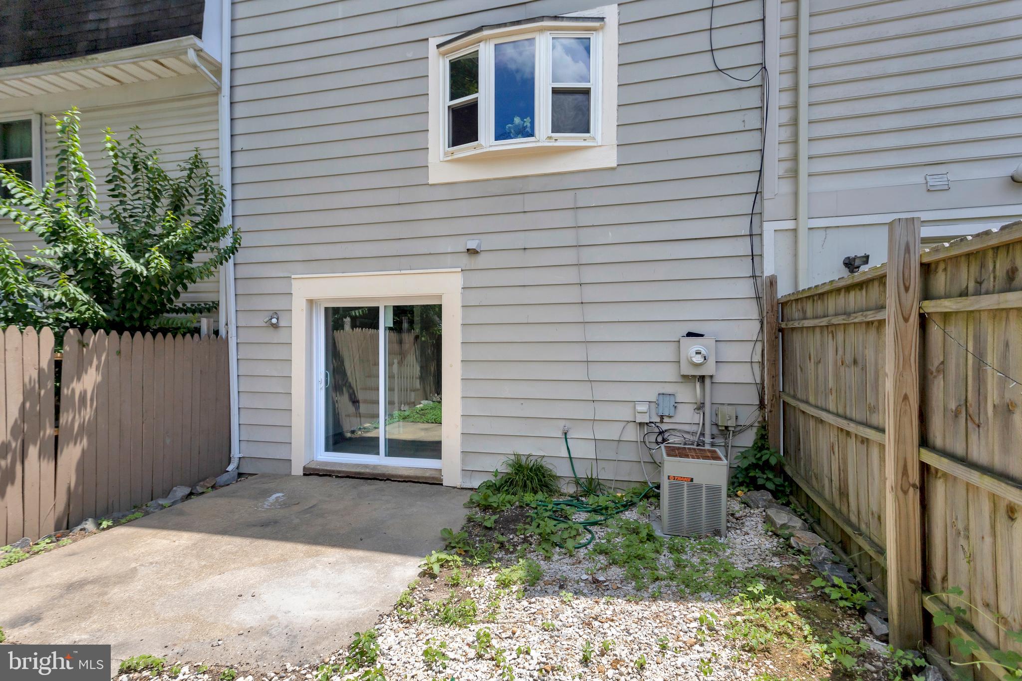 1132 JAMES MADISON CIRCLE