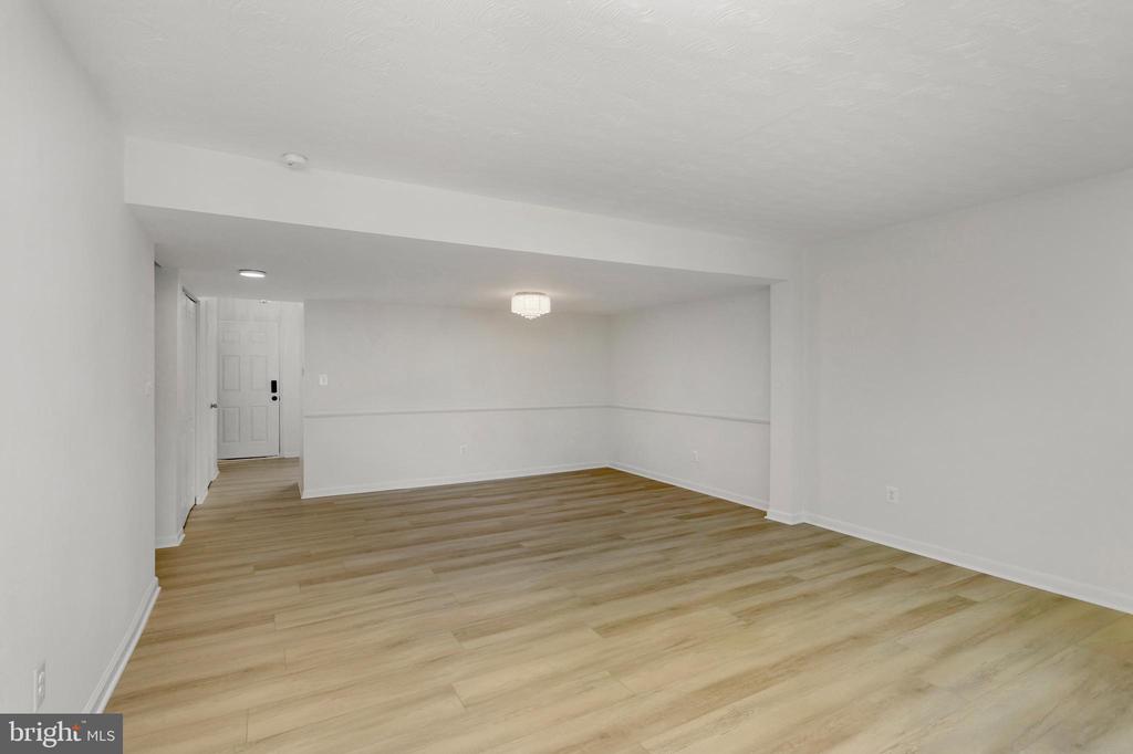 1132 JAMES MADISON CIRCLE
