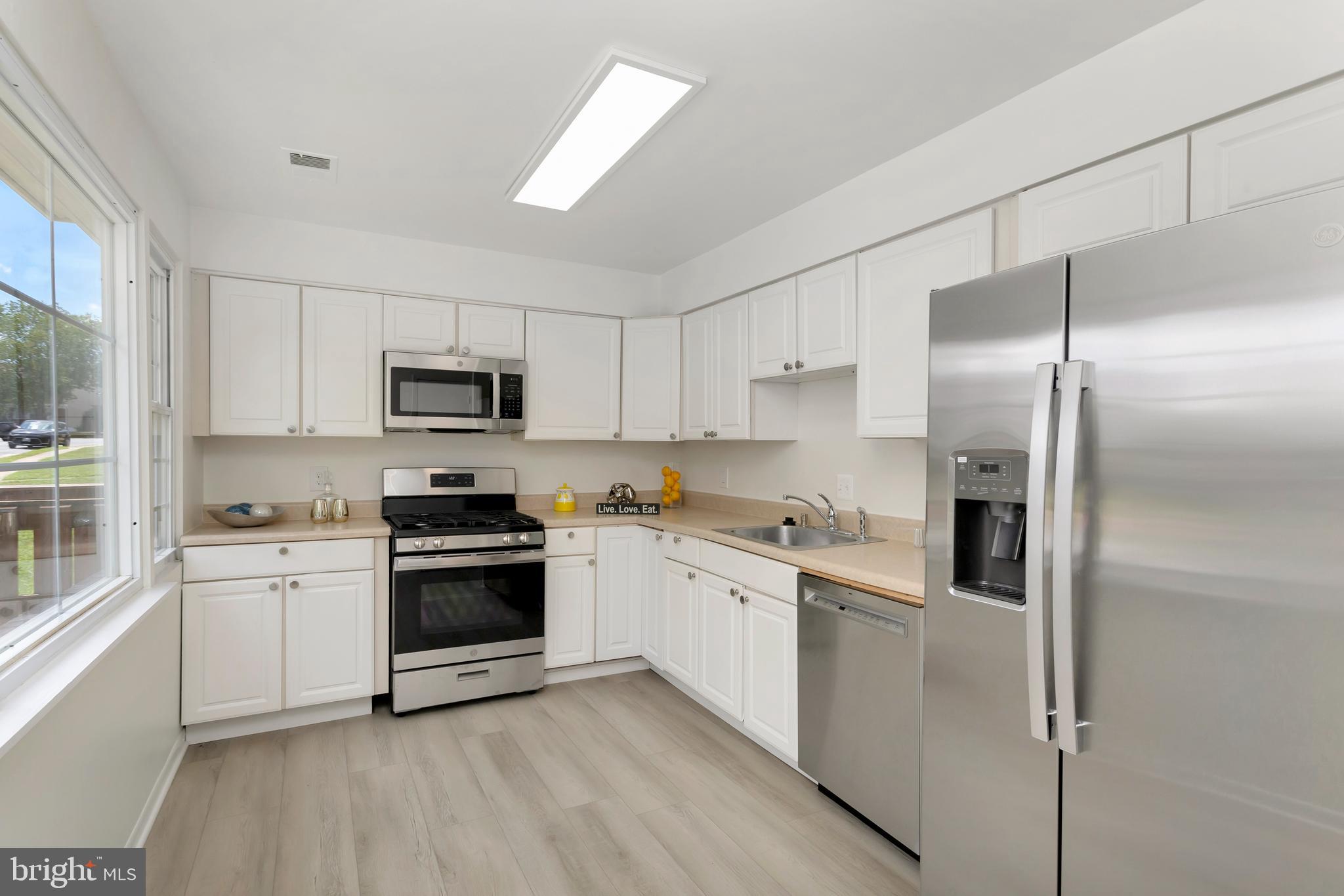 1132 JAMES MADISON CIRCLE