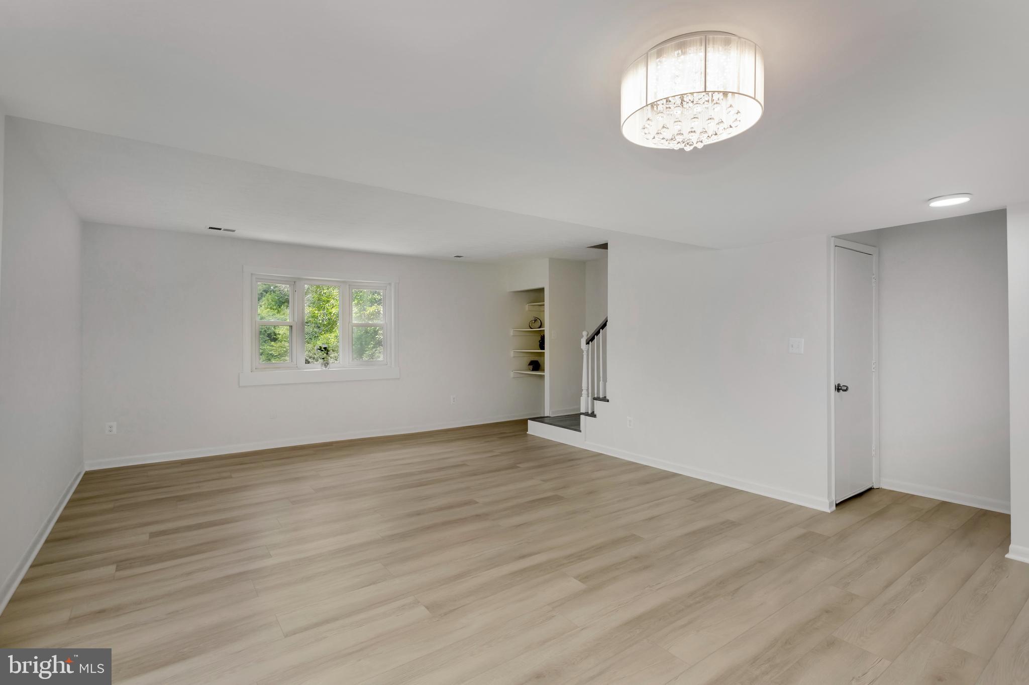 1132 JAMES MADISON CIRCLE