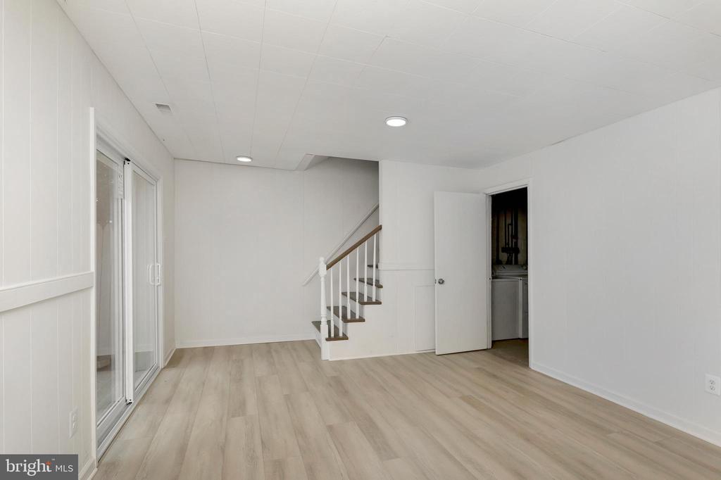 1132 JAMES MADISON CIRCLE