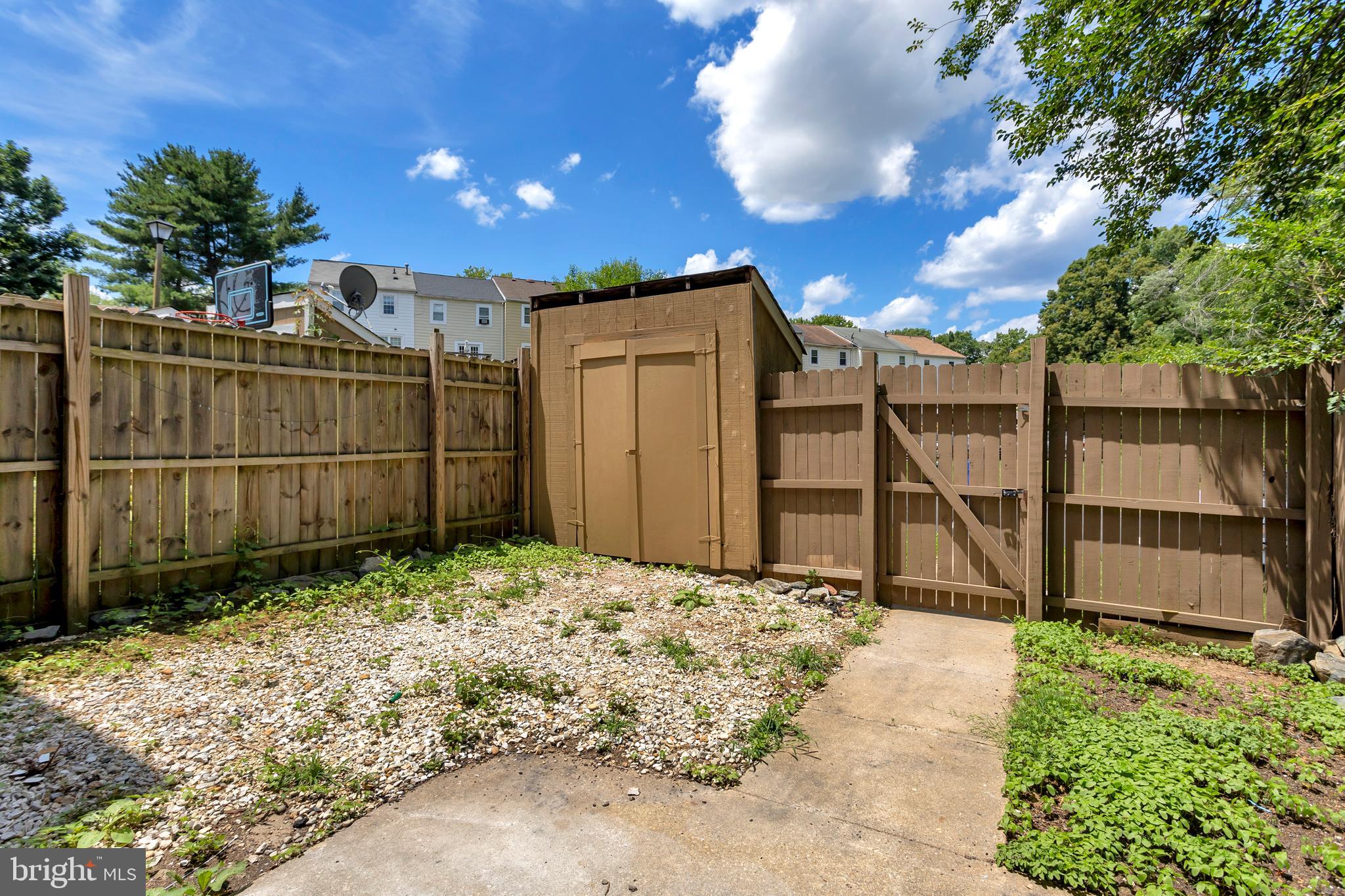 1132 JAMES MADISON CIRCLE