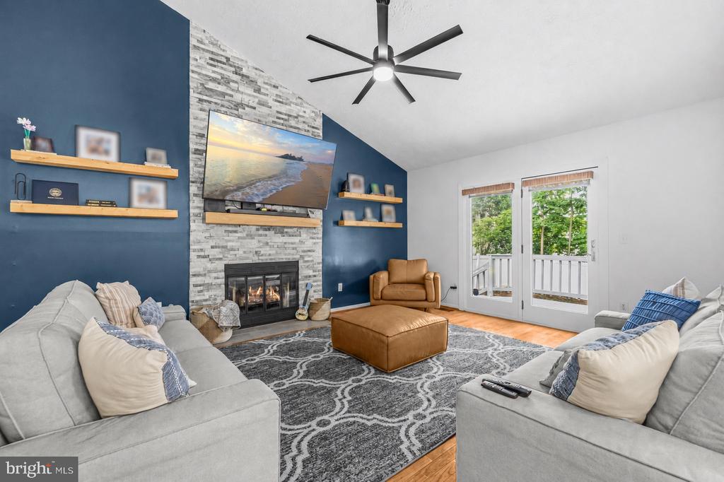 19 ROCKY WAY DRIVE